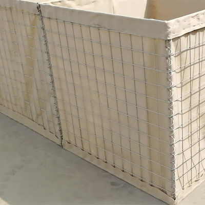 ব্রাউন রঙের ওয়েল্ডেড গ্যাবিয়ন ওয়াল বেষ্টিত বা গালফান তারের সাথে সেনা প্রতিরক্ষামূলক