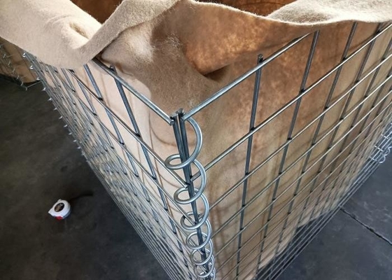75x75mm 6.0mm সামরিক প্রতিরক্ষামূলক বাধা ঝালাই করা বালি ভরা বাধা বন্যা নিয়ন্ত্রণ সহজ ইনস্টল