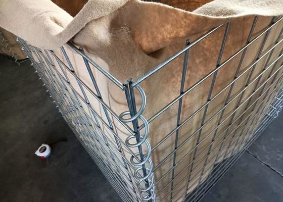 75x75mm 6.0mm সামরিক প্রতিরক্ষামূলক বাধা ঝালাই করা বালি ভরা বাধা বন্যা নিয়ন্ত্রণ সহজ ইনস্টল