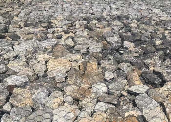 টান শক্তি সবুজ পিভিসি লেপ সহ গ্যাবিয়ন গদি