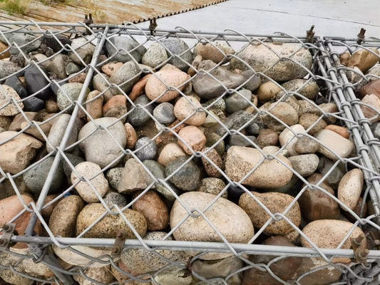 বন্যার নিয়ন্ত্রণ 3.2mm Gabion Mesh Cage জন্য পাথর ব্যাগ Gabion বাক্স নদী ভর্তি Gabion ব্যাগ
