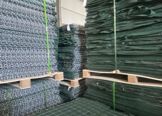 5.0mm Mesh Wire Panel itary Barrier With 300g/m2 Geotextile Fabric Weight.......................