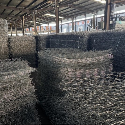 গ্যালভানাইজড গ্যাবিয়ন বাস্কেট 2x1x1m ডাবল বাঁকা ইস্পাত জাল 2.7mm তারের